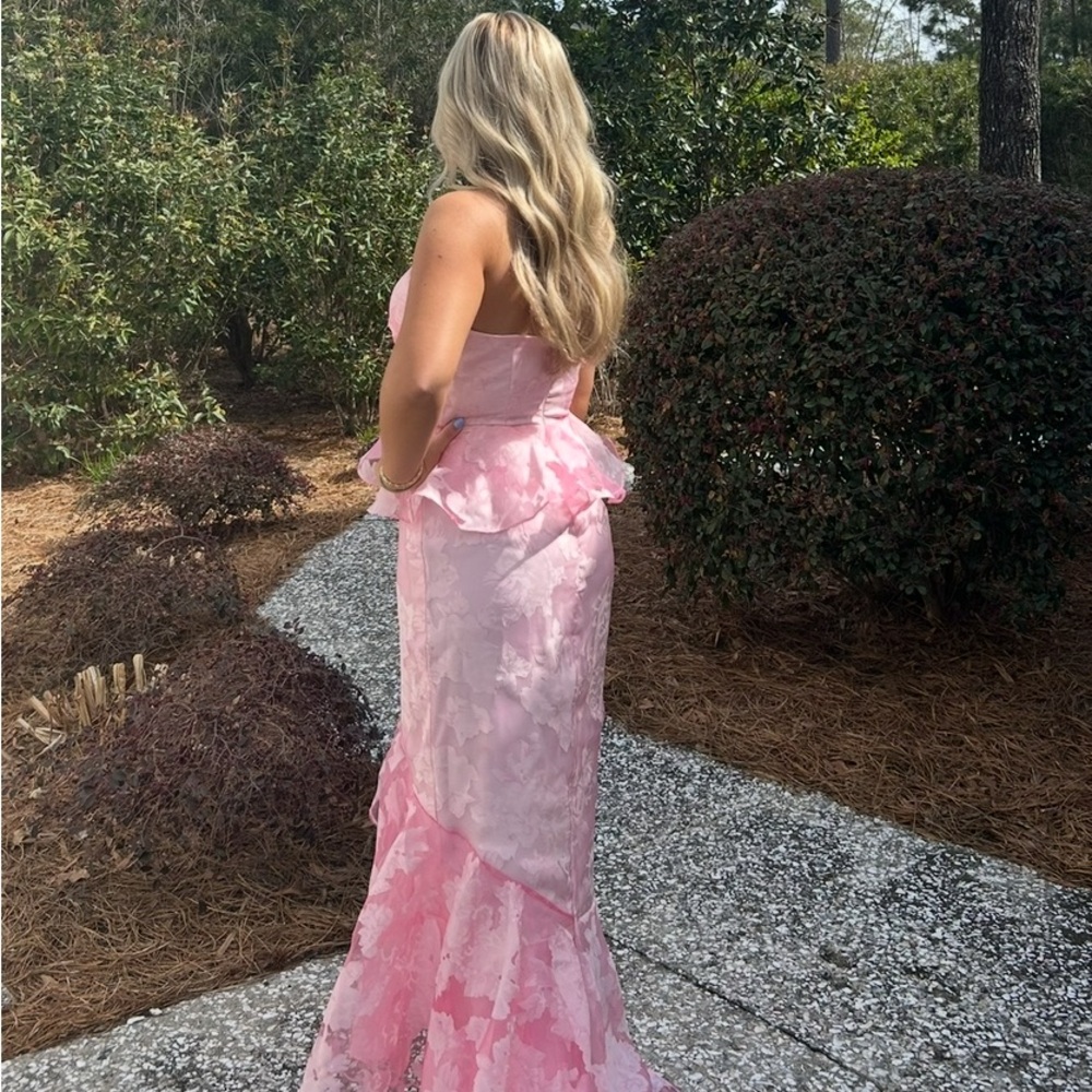 Elegant Pink Strapless Prom Dress